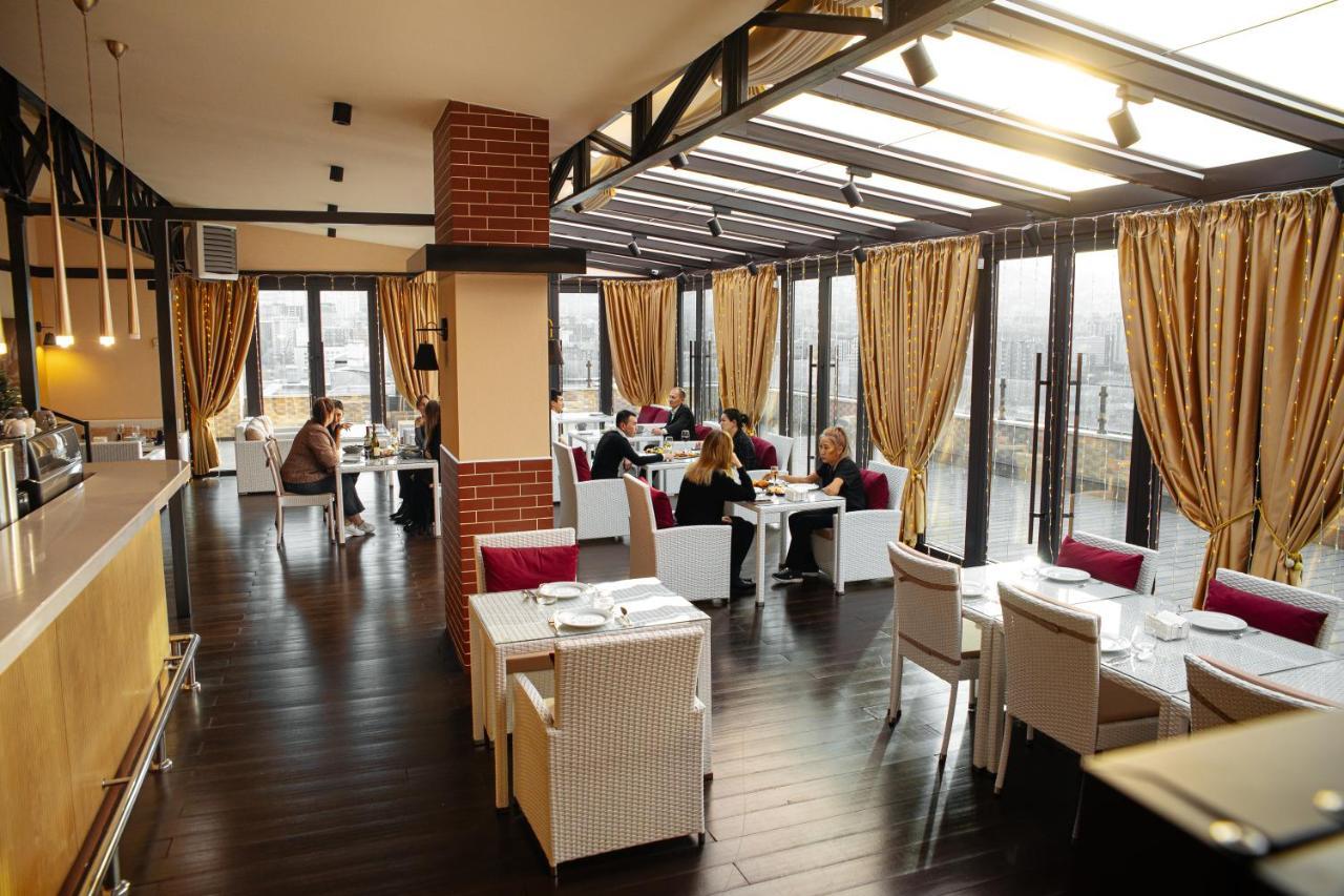 Hotel Reikartz Sky Almaty Extérieur photo