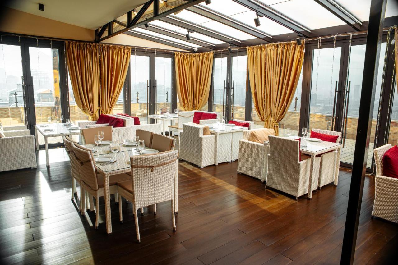 Hotel Reikartz Sky Almaty Extérieur photo