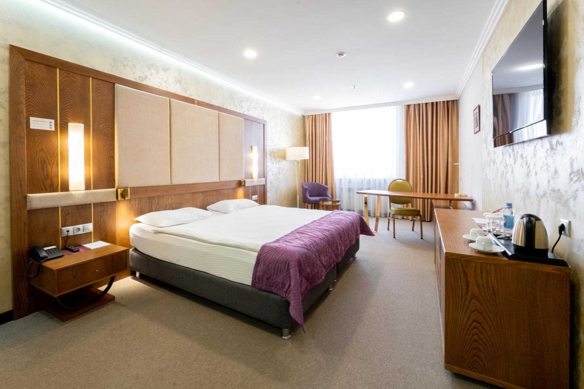 Hotel Reikartz Sky Almaty Extérieur photo