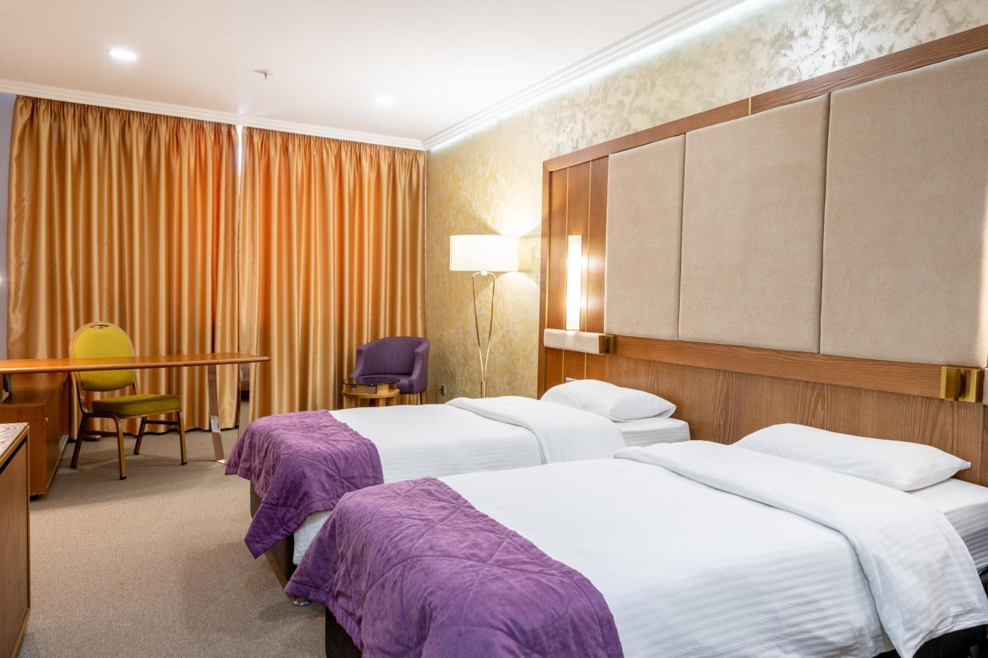 Hotel Reikartz Sky Almaty Extérieur photo