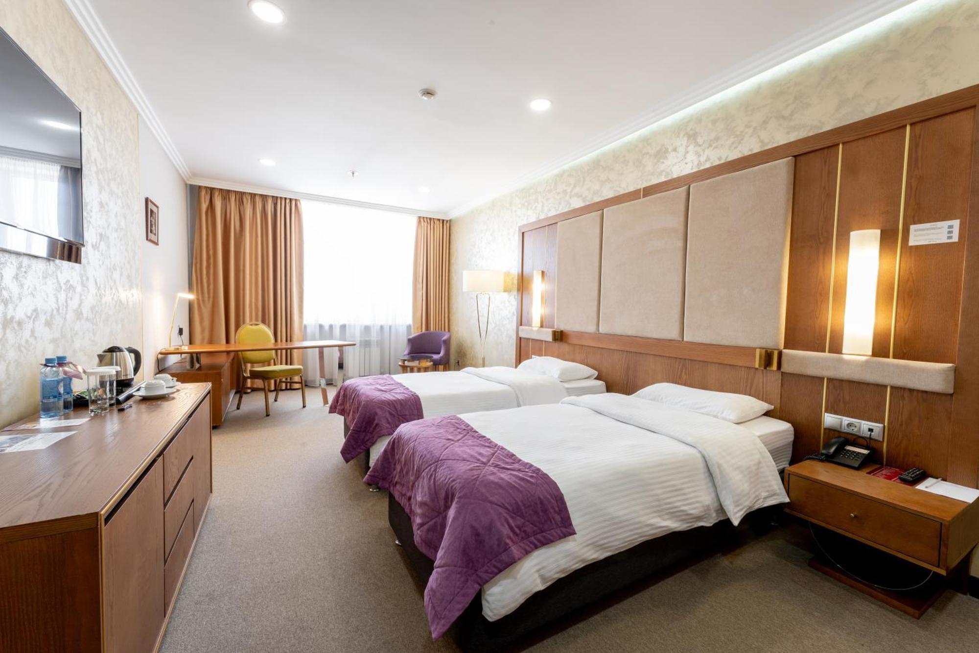 Hotel Reikartz Sky Almaty Extérieur photo